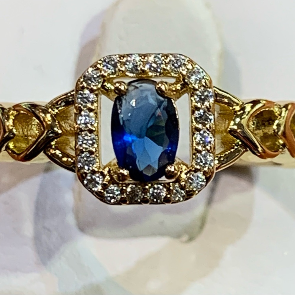 18k yellow gold-plated on base metal size 8.